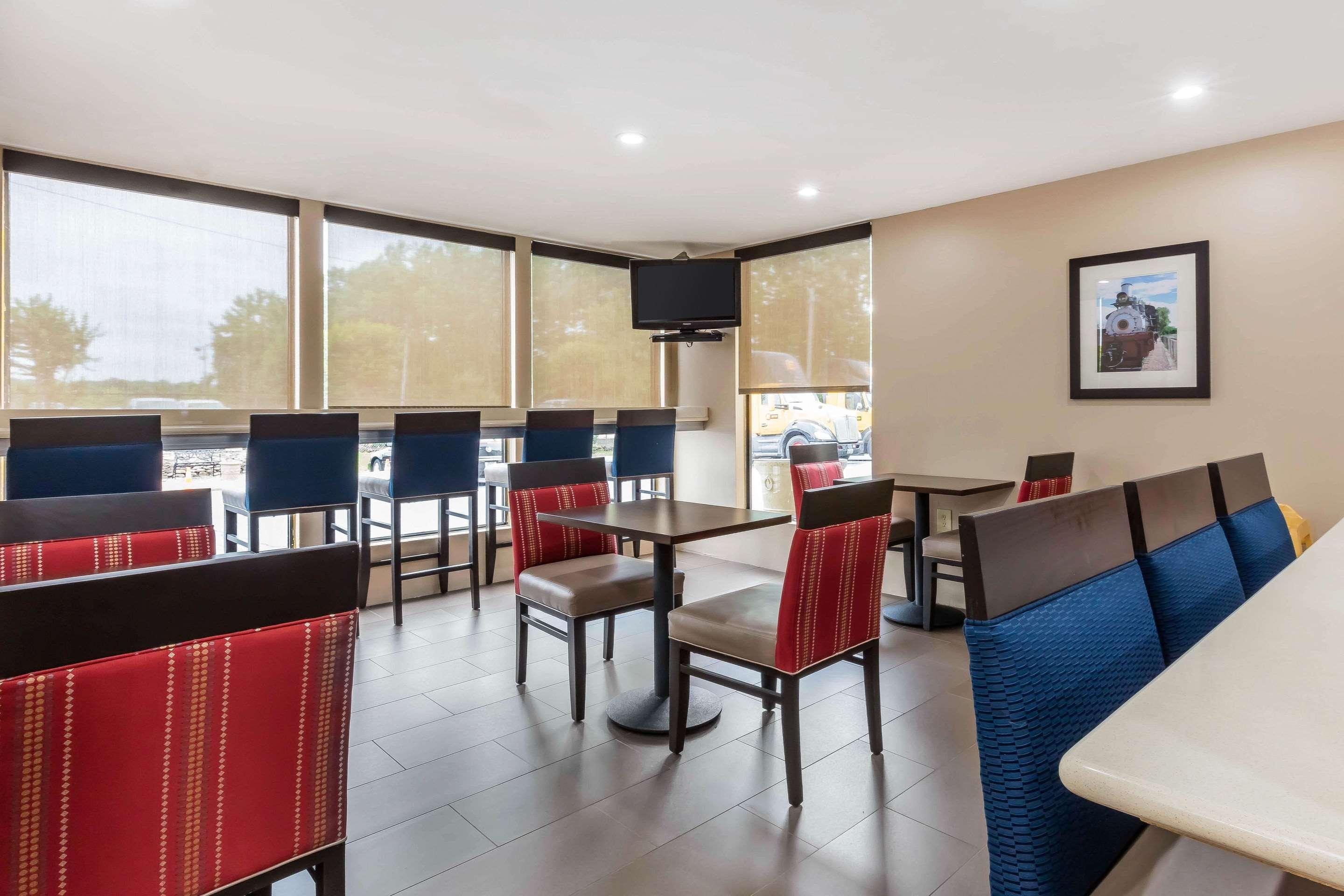 Comfort Inn & Suites Airport Литл-Рок Экстерьер фото