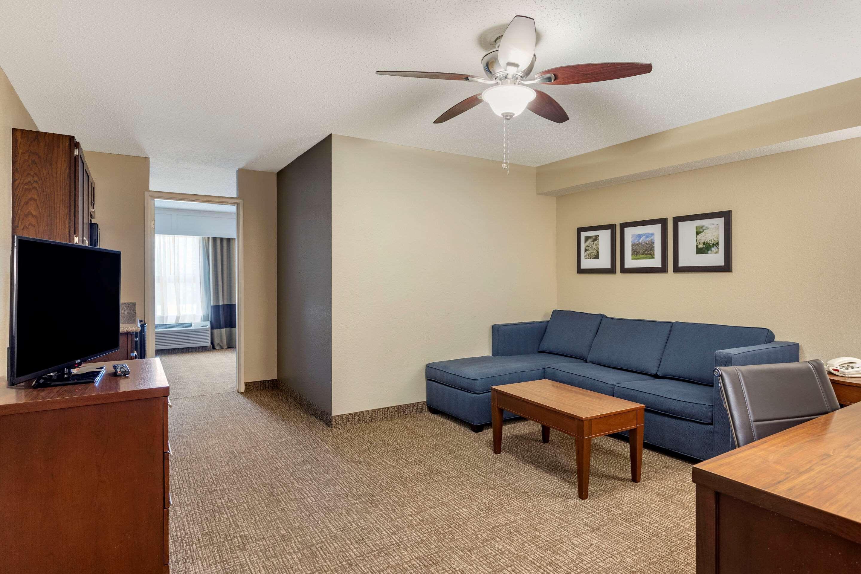 Comfort Inn & Suites Airport Литл-Рок Экстерьер фото