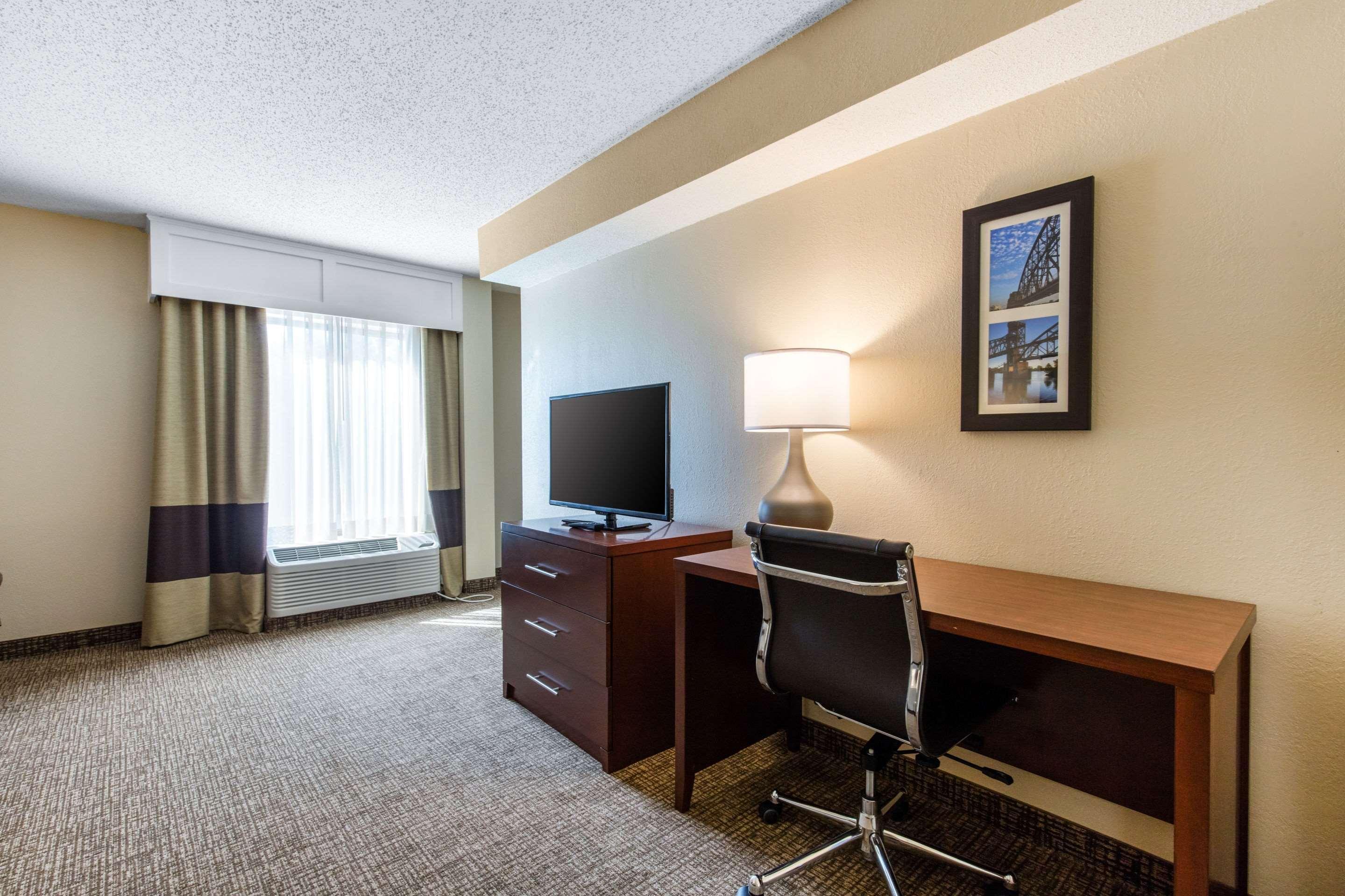 Comfort Inn & Suites Airport Литл-Рок Экстерьер фото