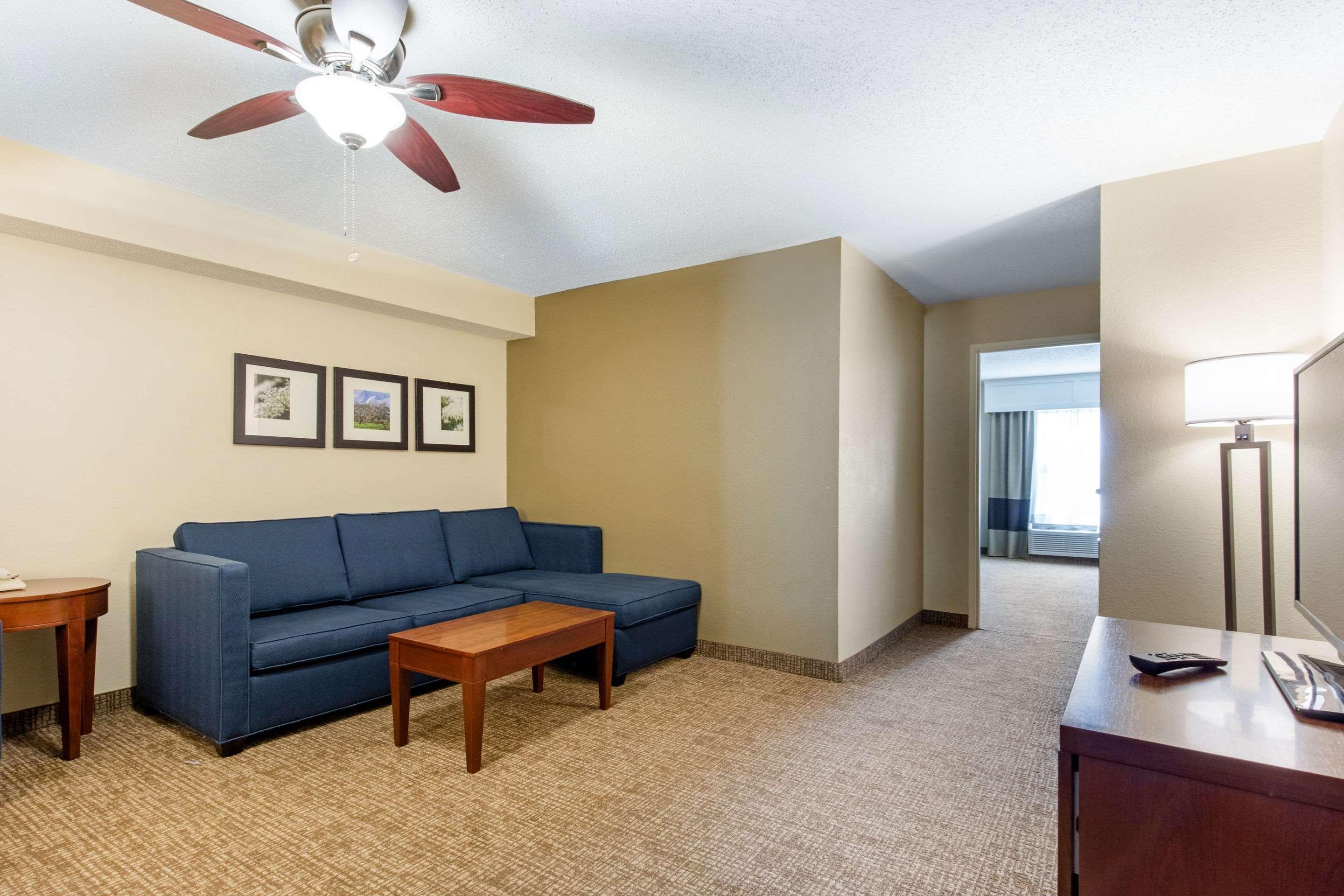 Comfort Inn & Suites Airport Литл-Рок Экстерьер фото