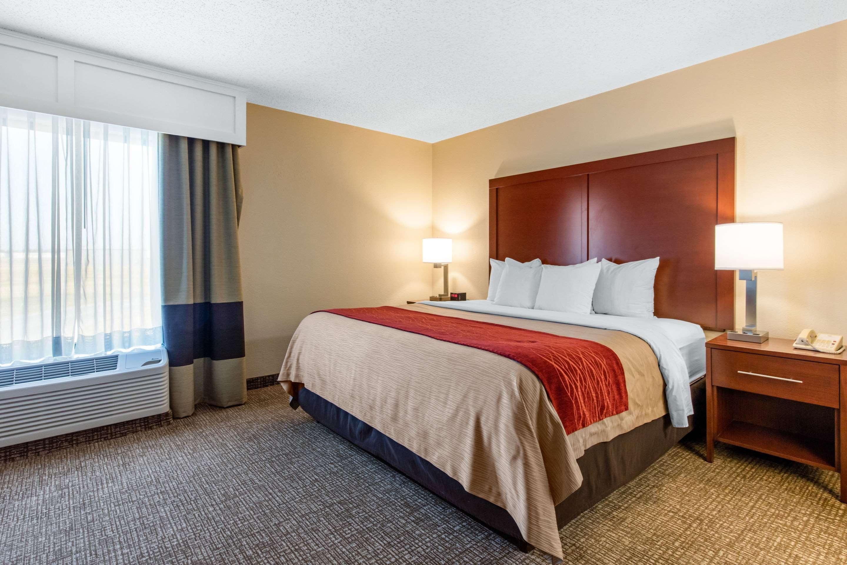 Comfort Inn & Suites Airport Литл-Рок Экстерьер фото