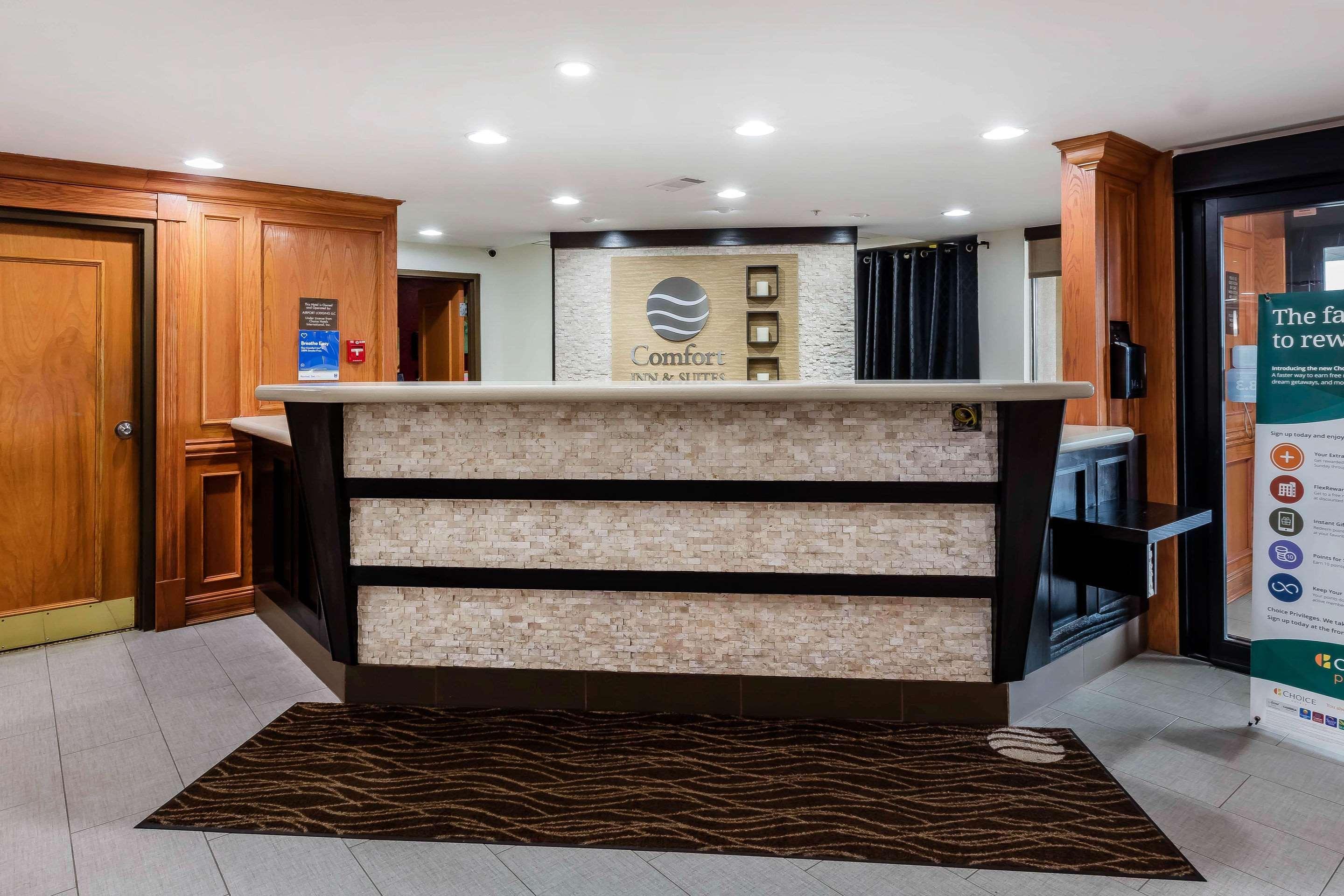 Comfort Inn & Suites Airport Литл-Рок Экстерьер фото